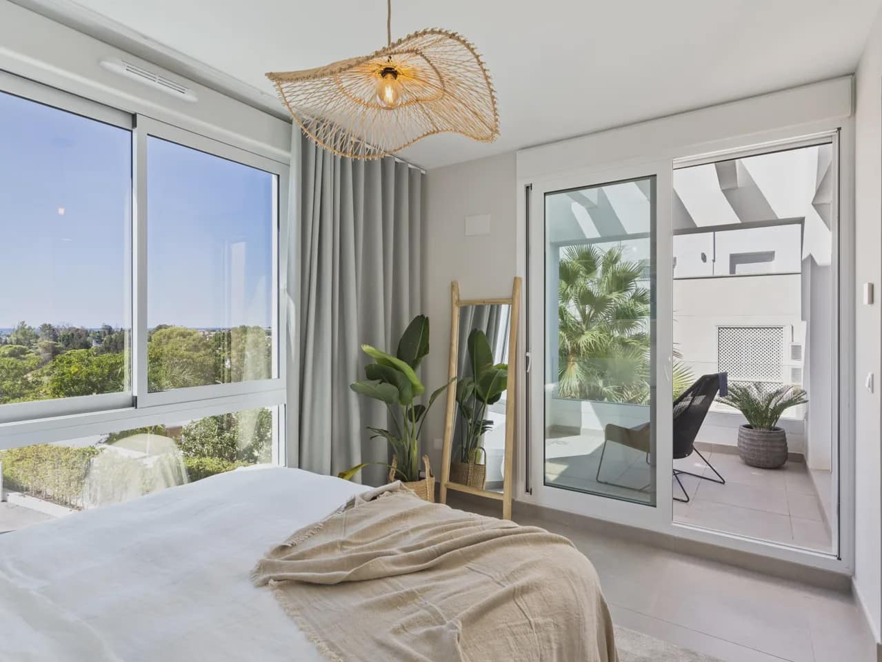 5 slaapkamer Villa te koop in Marbella met zwembad garage - € 1.150.000 (Ref: 9396850)