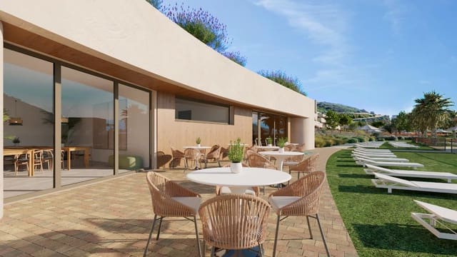 2 slaapkamer Flat te koop in La Alcaidesa met garage - € 663.000 (Ref: 9412998)