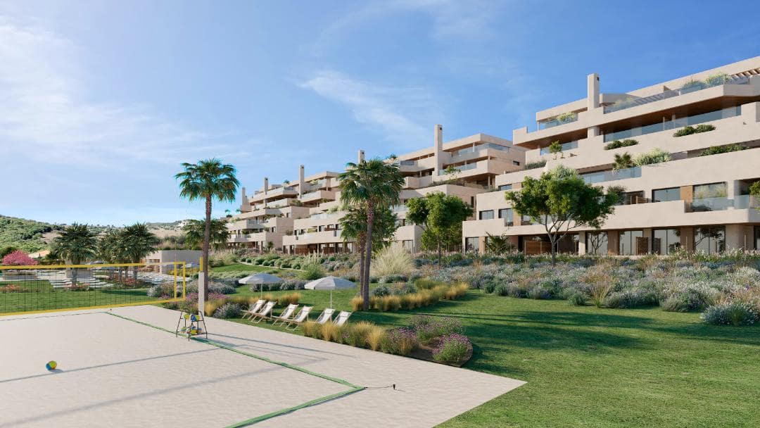 3 bedroom Flat for sale in La Alcaidesa with garage - € 548,000 (Ref: 9412999)