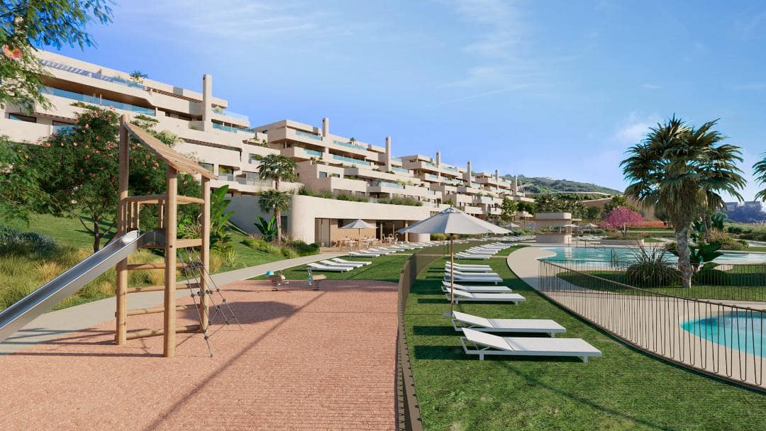 3 bedroom Flat for sale in La Alcaidesa with garage - € 548,000 (Ref: 9412999)