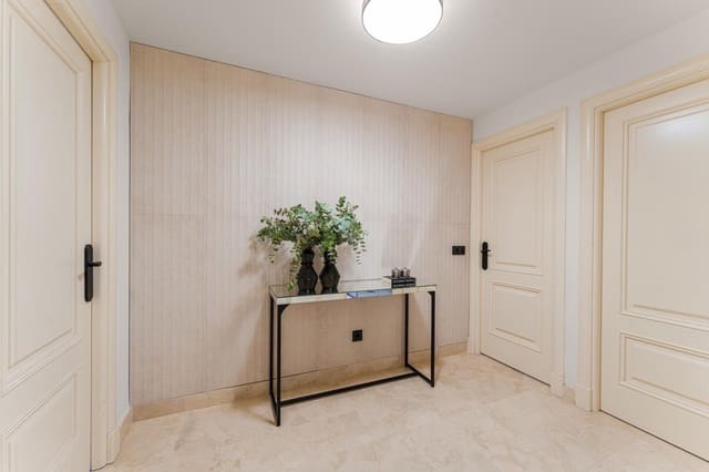 3 slaapkamer Flat te koop in Nagüeles Alto, Marbella met garage - € 1.150.000 (Ref: 9417798)