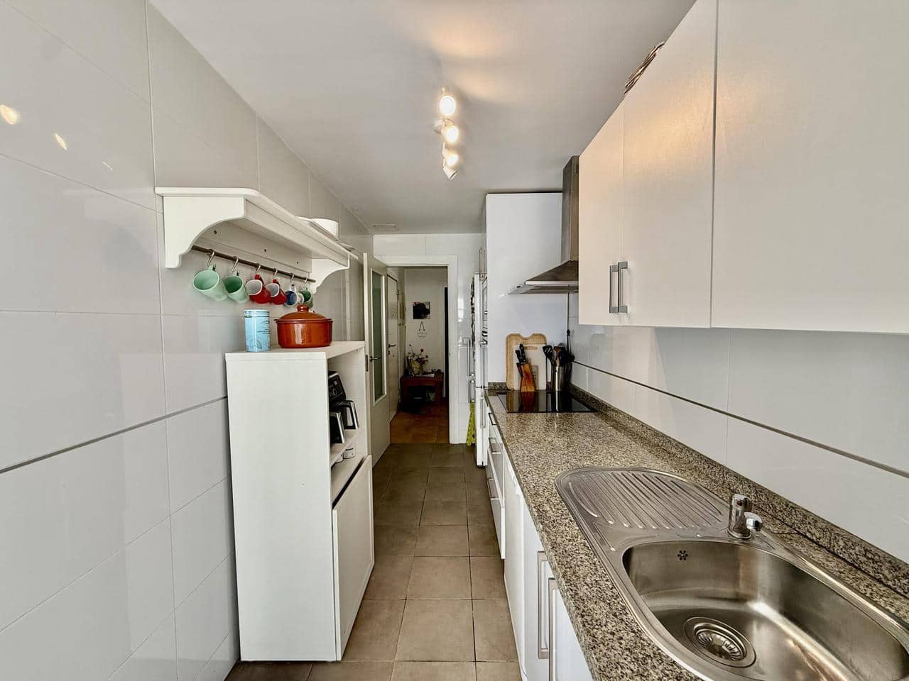 3 bedroom Flat for sale in La Alcaidesa with garage - € 310,000 (Ref: 9426420)