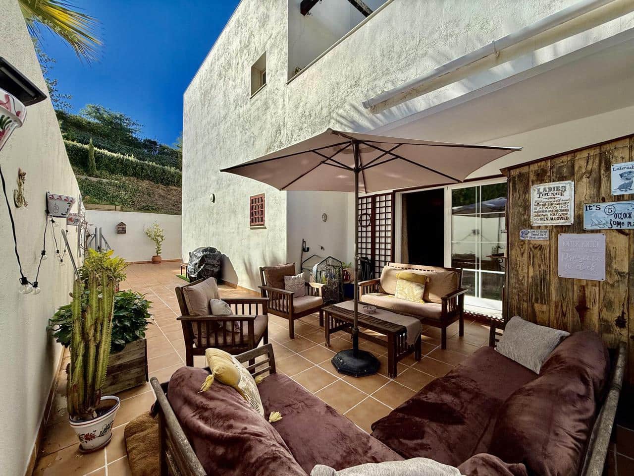 3 bedroom Flat for sale in La Alcaidesa with garage - € 310,000 (Ref: 9426420)