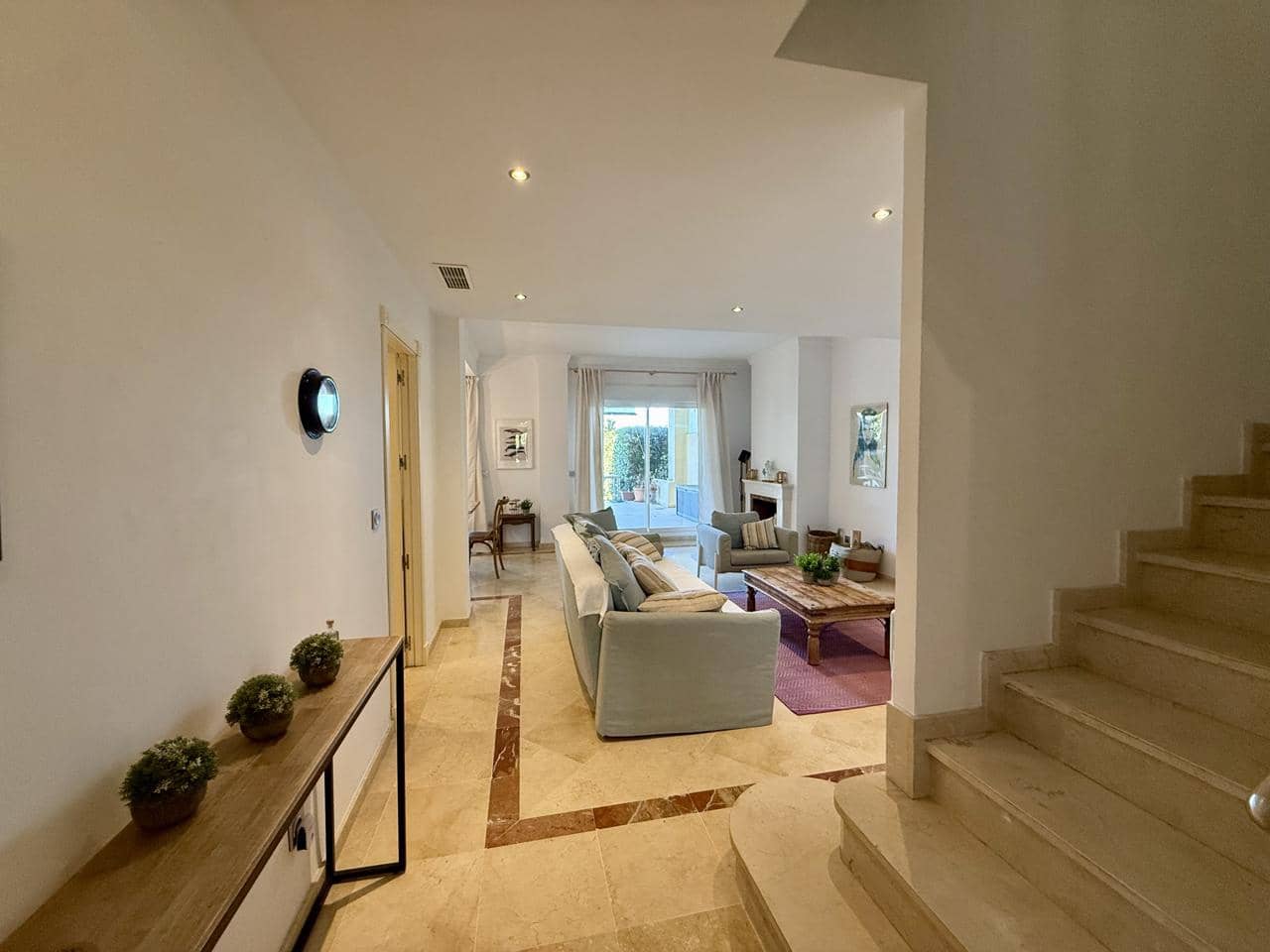 3 chambre Appartement à vendre à San Roque avec garage - 450 000 € (Ref: 9432869)