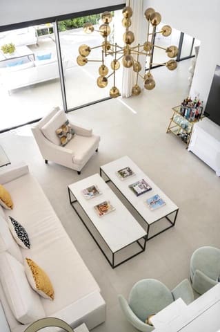 4 soveværelse Villa til salg i Guadalmina Alta, Marbella med swimmingpool garage - € 2.900.000 (Ref: 9449336)