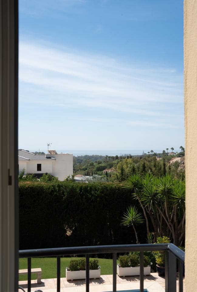 4 slaapkamer Villa te koop in Benahavis met zwembad garage - € 1.495.000 (Ref: 9489974)