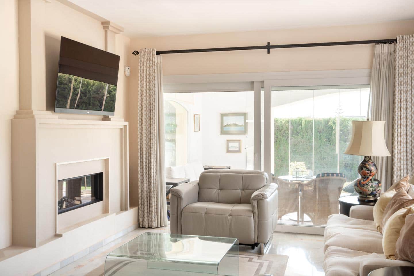 4 slaapkamer Villa te koop in Benahavis met zwembad garage - € 1.495.000 (Ref: 9489974)