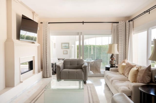 Chalet de 4 habitaciones en El Paraíso, Benahavís en venta con piscina garaje - 1.495.000 € (Ref: 9489974)