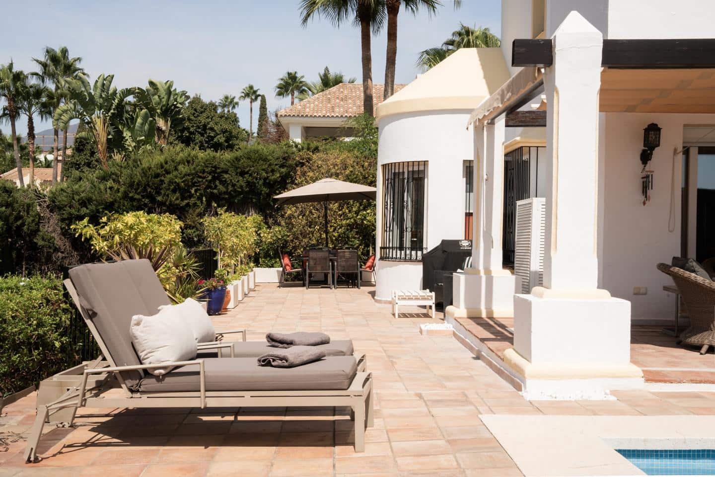 4 slaapkamer Villa te koop in Benahavis met zwembad garage - € 1.495.000 (Ref: 9489974)