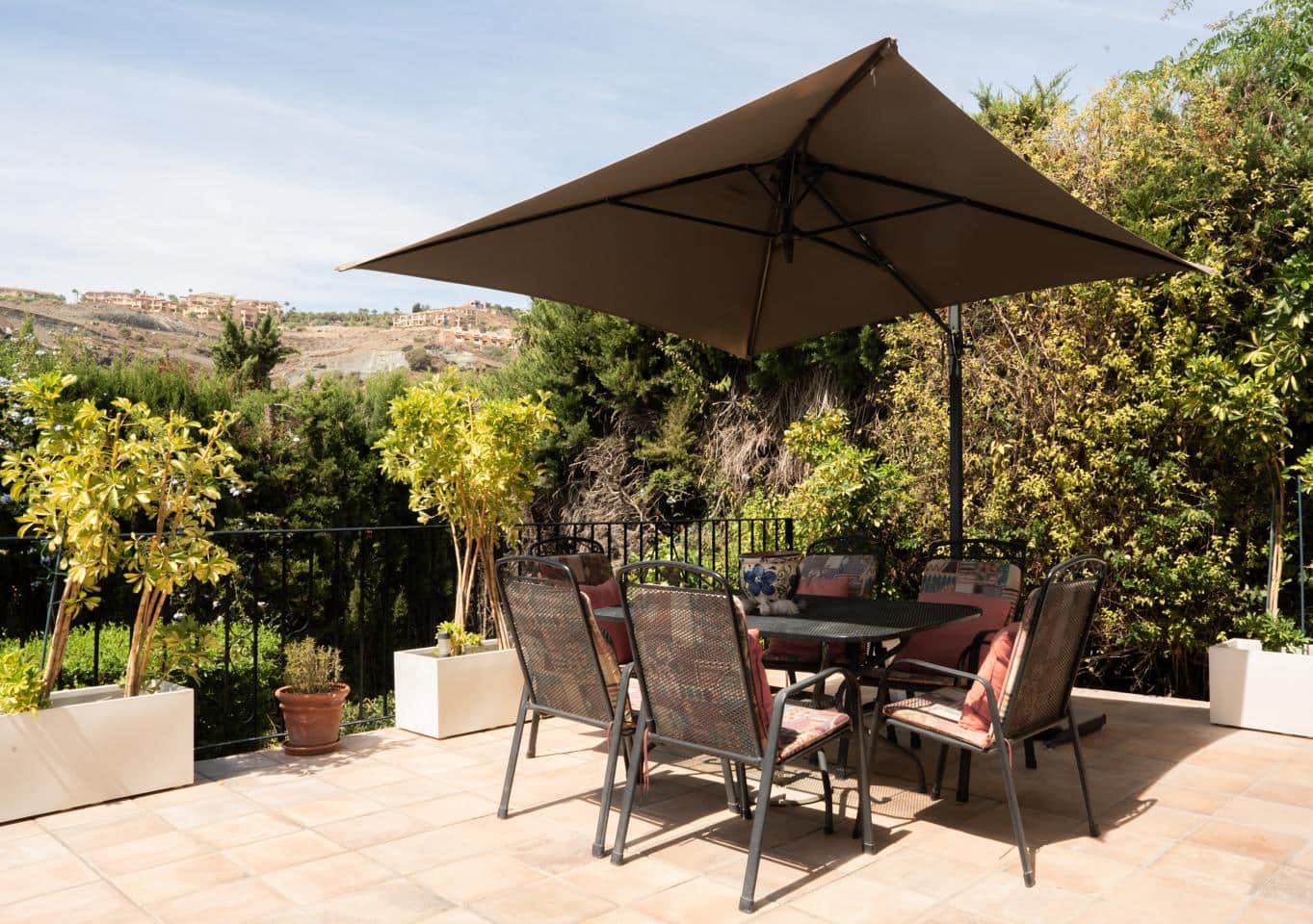 4 slaapkamer Villa te koop in Benahavis met zwembad garage - € 1.495.000 (Ref: 9489974)