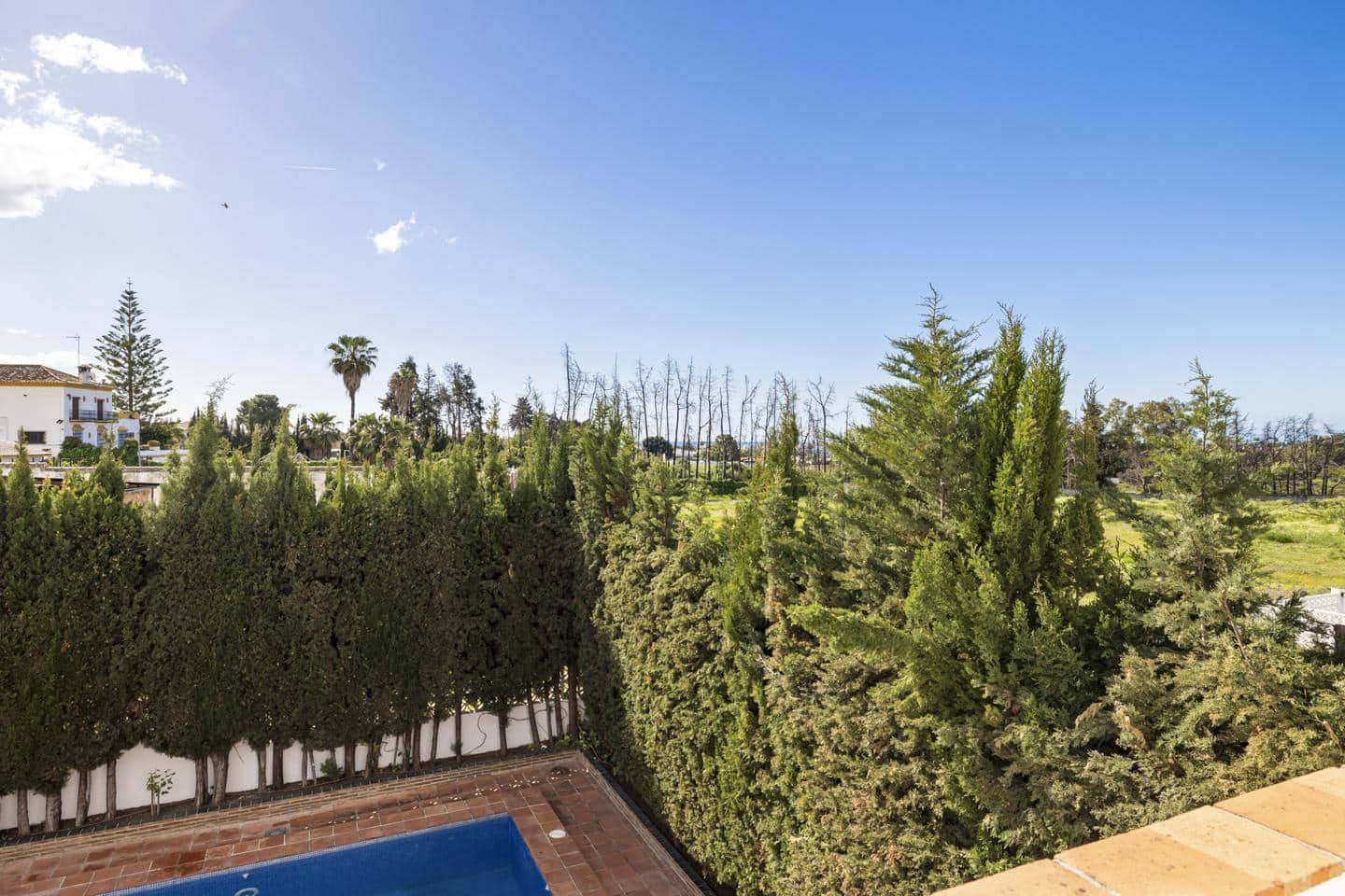4 bedroom Villa for sale in San Pedro de Alcantara with pool garage - € 949,000 (Ref: 9489980)