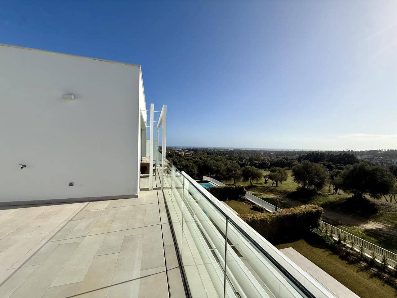 5 quarto Moradia para venda em Sotogrande com piscina garagem - 1 450 000 € (Ref: 9539635)