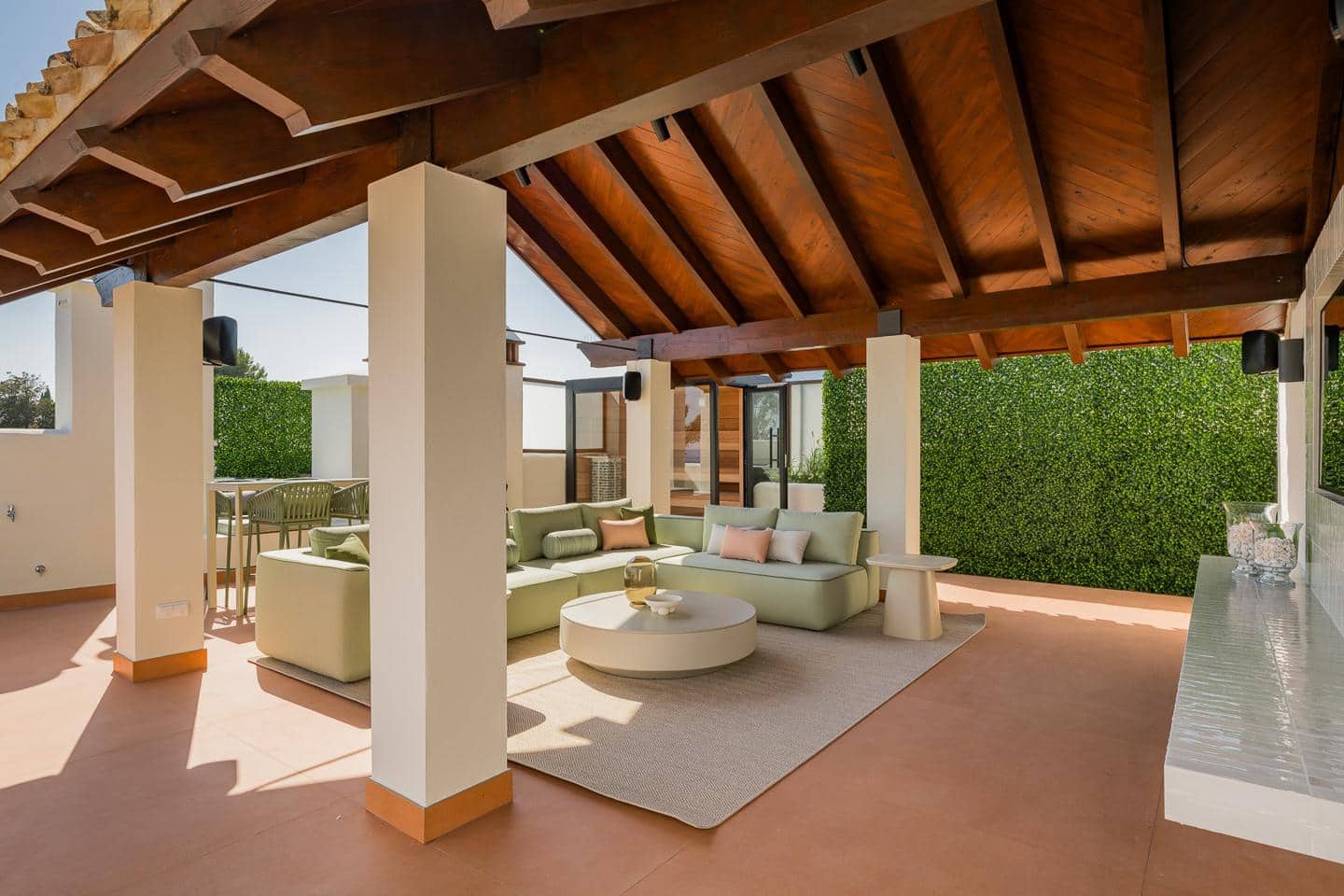 3 sovrum Lägenhet till salu i Estepona med garage - 2 995 000 € (Ref: 9559298)