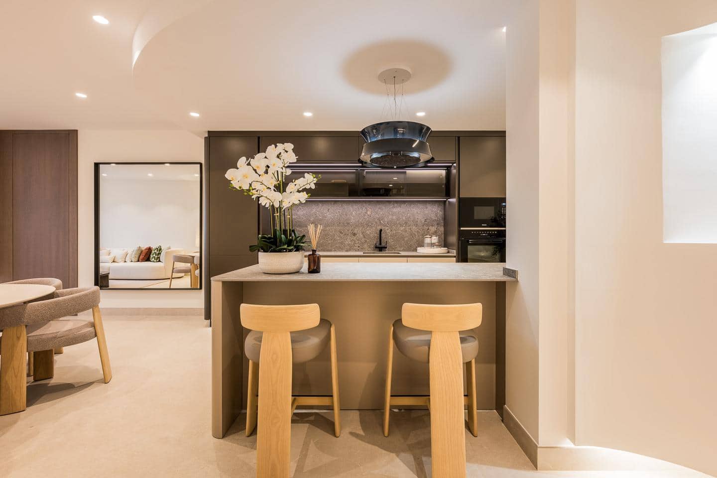 3 sypialnia Mieszkanie na sprzedaż w Estepona z garażem - 2 695 000 € (Ref: 9559299)