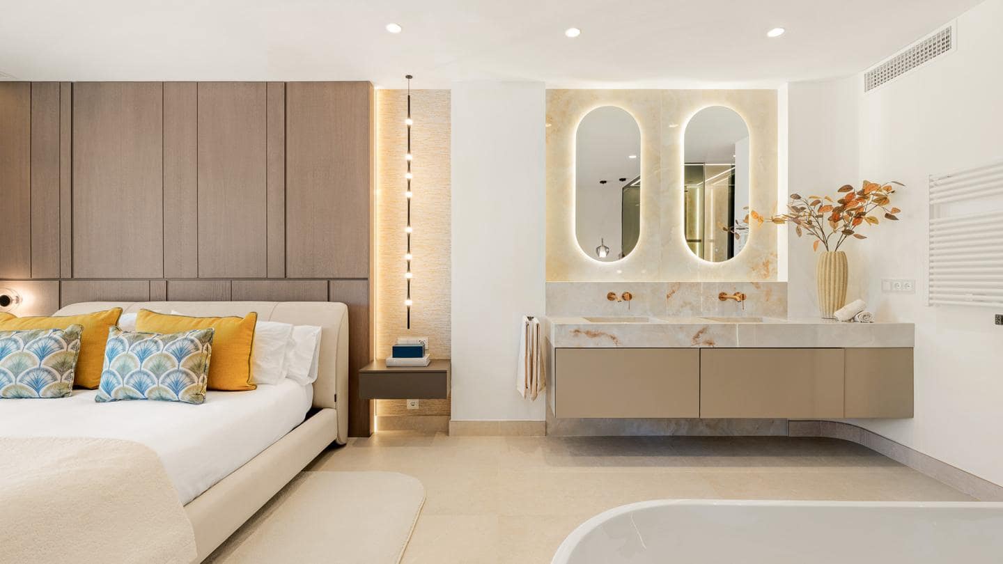 3 sypialnia Mieszkanie na sprzedaż w Estepona z garażem - 2 695 000 € (Ref: 9559299)