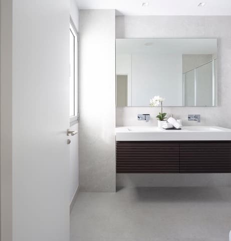 4 soverom Leilighet til salgs i Bahía de Marbella, Marbella med garasje - € 1 600 000 (Ref: 9669350)