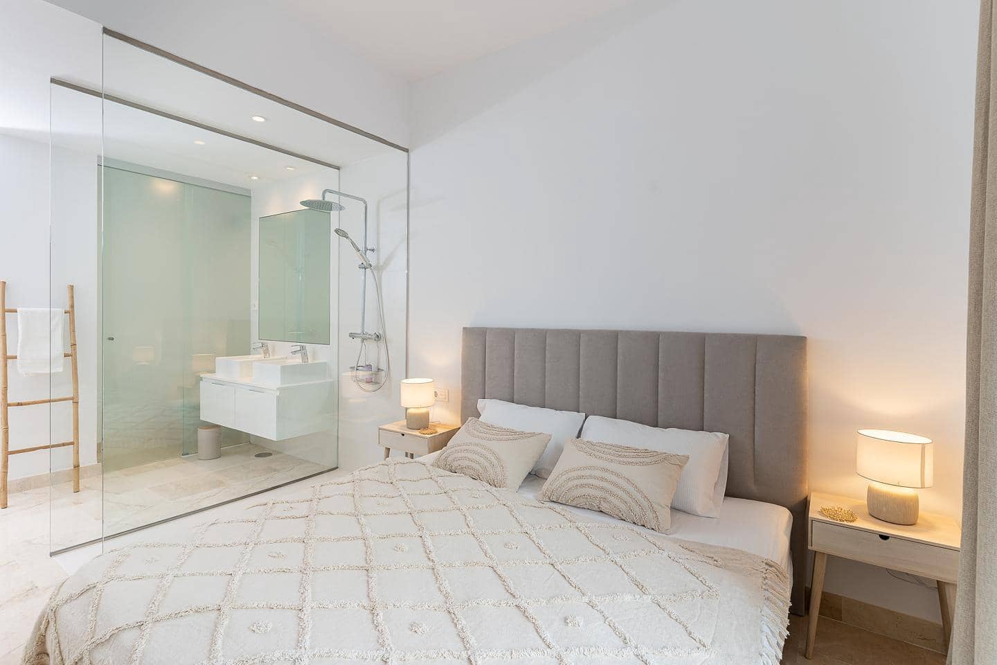 3 sovrum Lägenhet till salu i Benahavis med garage - 569 000 € (Ref: 9669370)