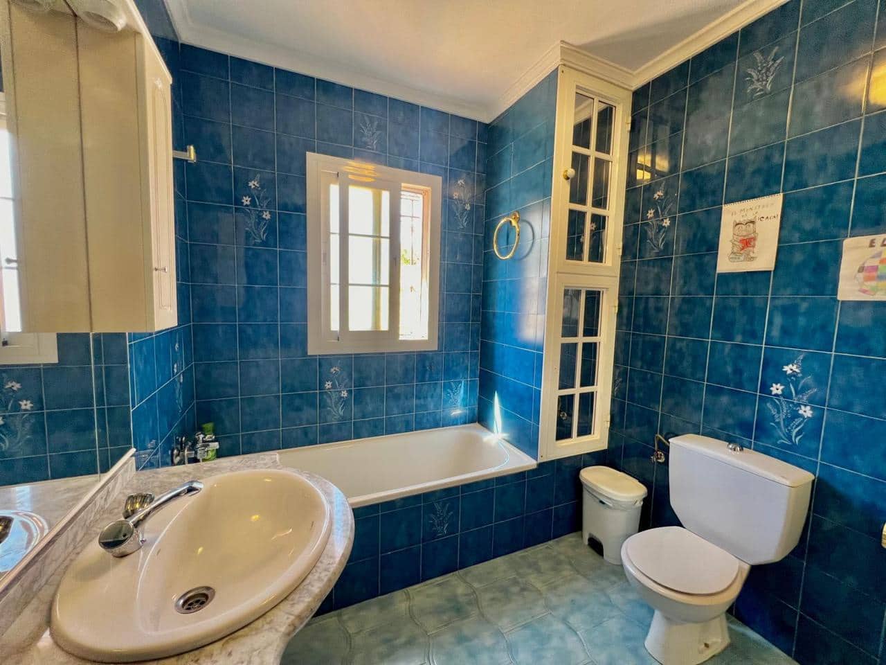 6 sovrum Villa till salu i Estepona med pool garage - 1 490 000 € (Ref: 9669371)