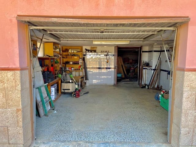 6 bedroom Villa for sale in Huerta Nueva, Estepona with pool garage - € 1,490,000 (Ref: 9669371)