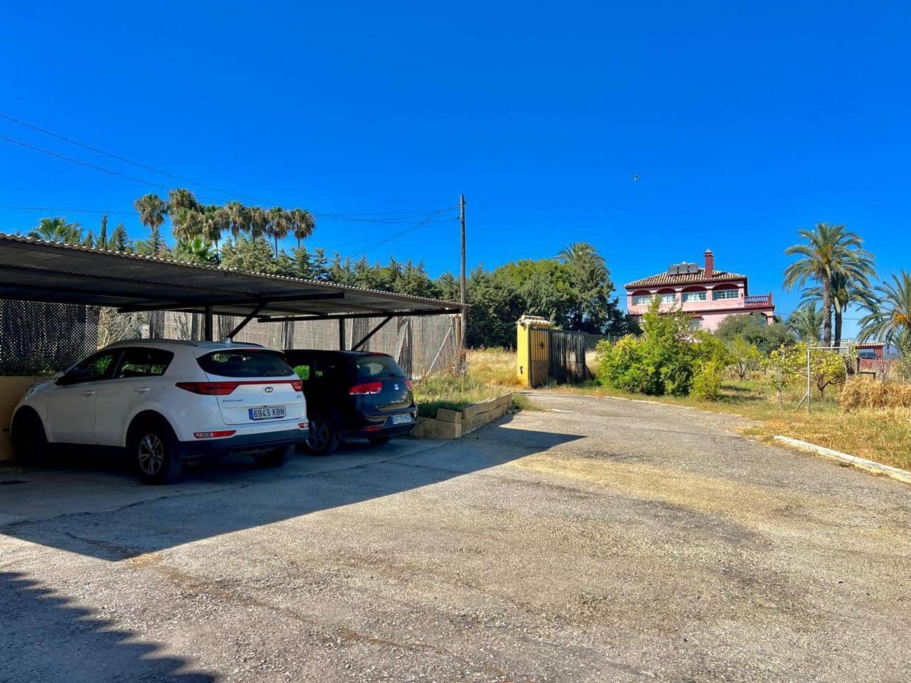 6 sovrum Villa till salu i Estepona med pool garage - 1 490 000 € (Ref: 9669371)