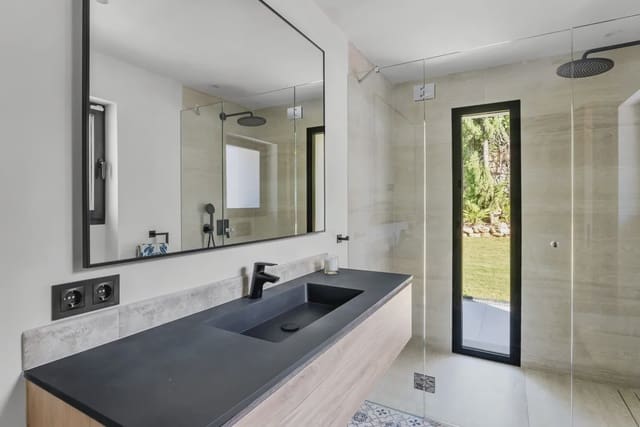 4 camera da letto Villa in vendita in Las Brisas, Marbella con piscina garage - 2.895.000 € (Rif: 9669374)