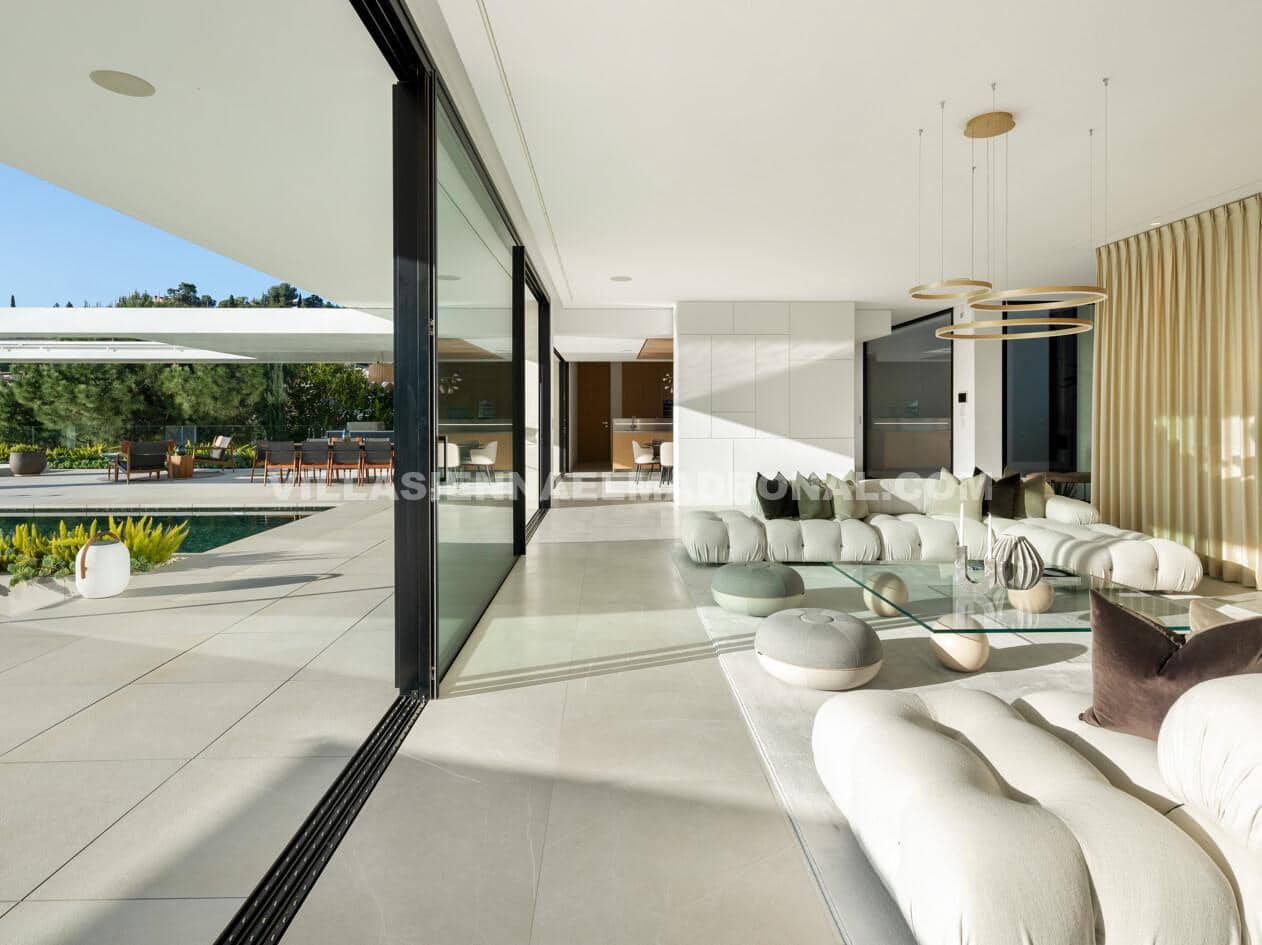 8 Zimmer Villa zu verkaufen in El Madronal mit Garage - 11.500.000 € (Ref: 9669375)