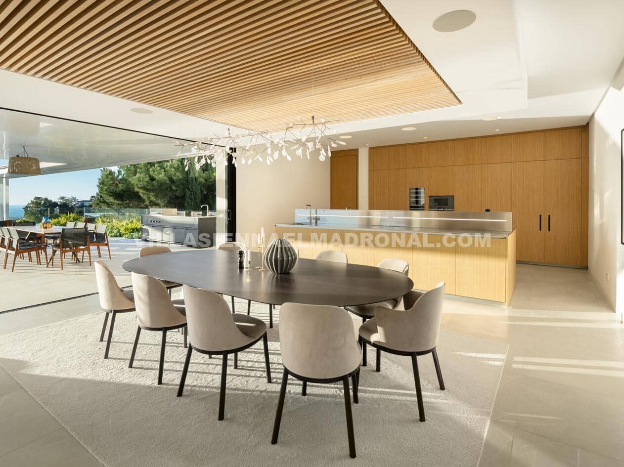 8 Zimmer Villa zu verkaufen in El Madronal mit Garage - 11.500.000 € (Ref: 9669375)