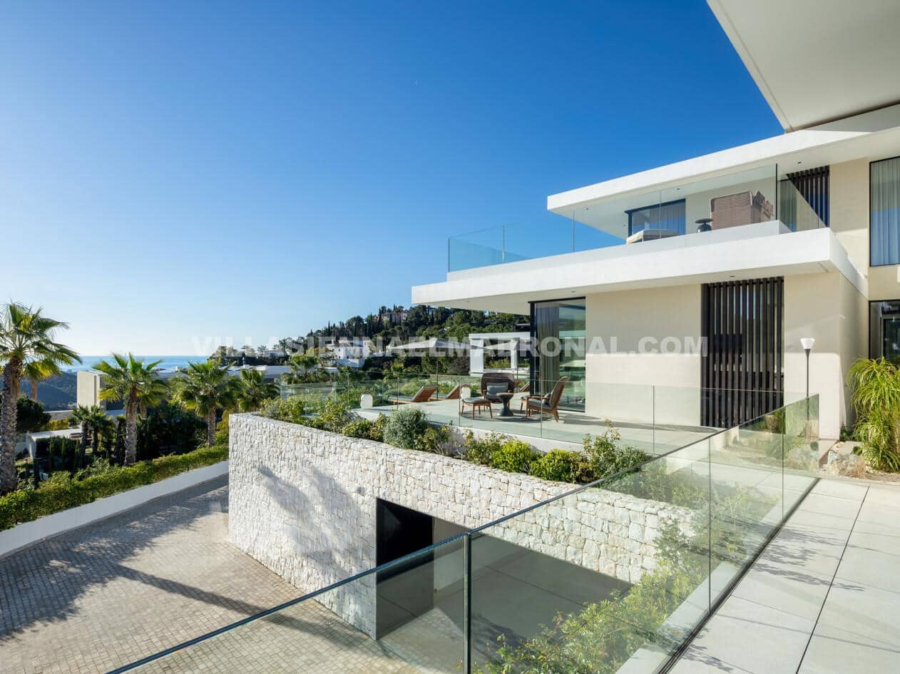 8 Zimmer Villa zu verkaufen in El Madronal mit Garage - 11.500.000 € (Ref: 9669375)