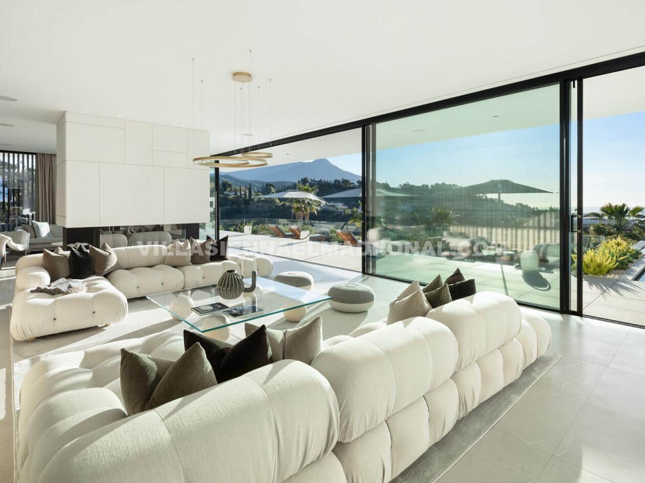 8 Zimmer Villa zu verkaufen in El Madronal mit Garage - 11.500.000 € (Ref: 9669375)