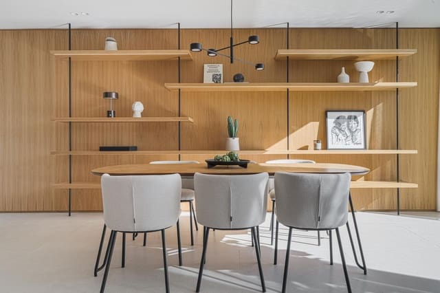 3 soveværelse Lejlighed til salg i Los Naranjos, Marbella med garage - € 1.349.000 (Ref: 9768991)