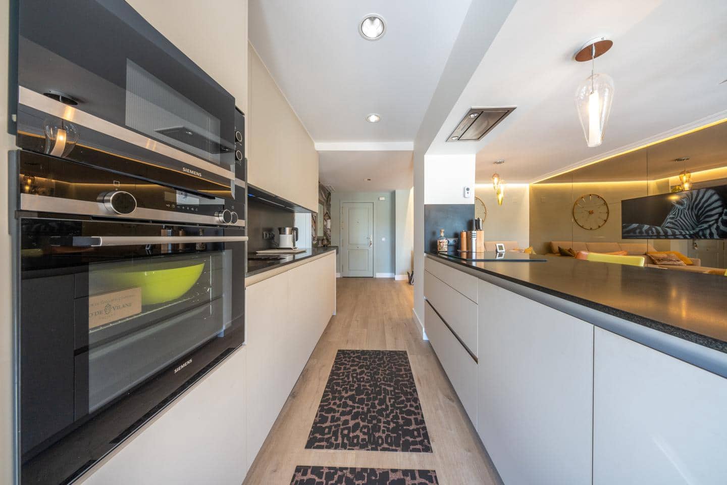 2 soveværelse Lejlighed til salg i Marbella med garage - € 630.000 (Ref: 9768993)