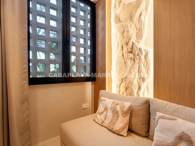 4 chambre Villa/Maison à vendre à Puerto Banus, Marbella avec piscine - 1 450 000 € (Ref: 9770901)