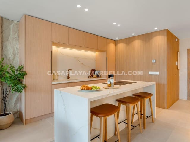 4 chambre Villa/Maison à vendre à Puerto Banus, Marbella avec piscine - 1 450 000 € (Ref: 9770901)