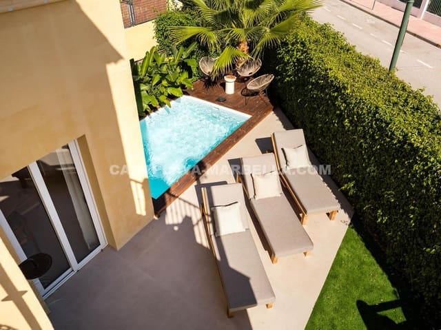 4 chambre Villa/Maison à vendre à Puerto Banus, Marbella avec piscine - 1 450 000 € (Ref: 9770901)
