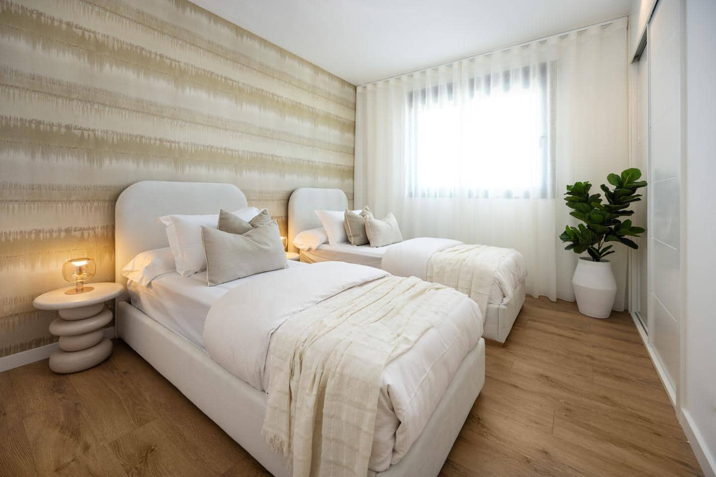 2 makuuhuone Asunto myytävänä paikassa Casares mukana 
autotalli - 584 500 € (Ref: 9944497)