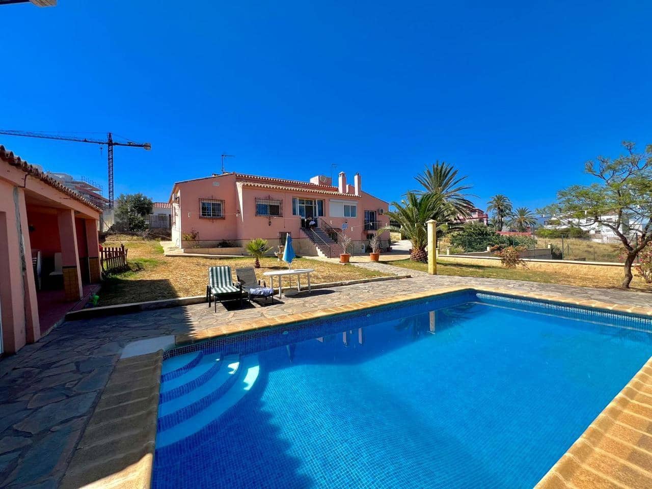 Chalet de 6 habitaciones en Estepona en venta con piscina garaje - 1.490.000 € (Ref: 9975993)