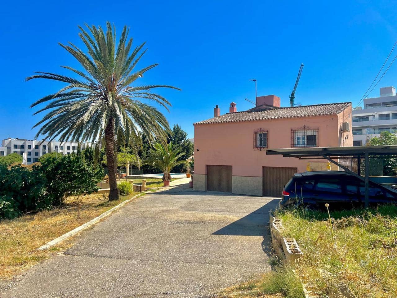 Chalet de 6 habitaciones en Estepona en venta con piscina garaje - 1.490.000 € (Ref: 9975993)