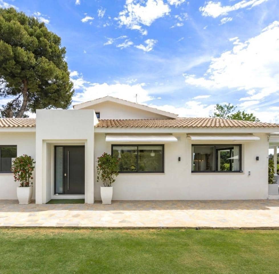 4 Zimmer Villa zu verkaufen in San Pedro de Alcantara mit Pool Garage - 2.900.000 € (Ref: 9975995)