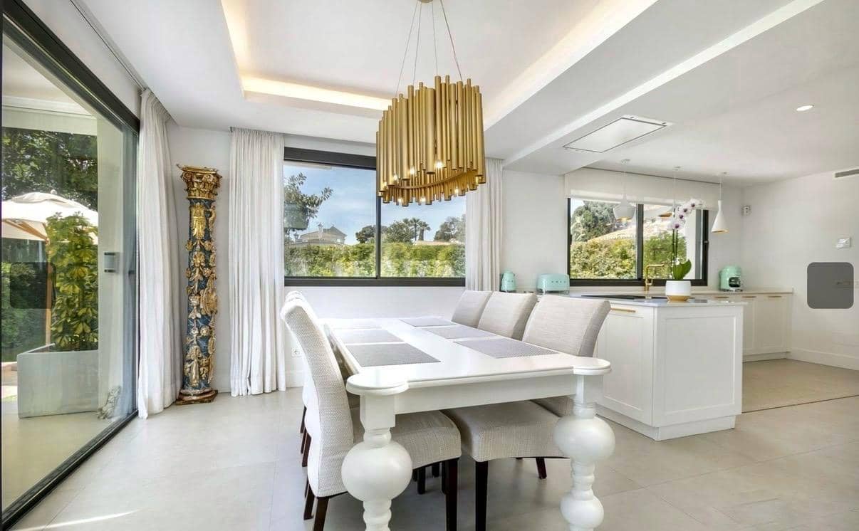 4 Zimmer Villa zu verkaufen in San Pedro de Alcantara mit Pool Garage - 2.900.000 € (Ref: 9975995)