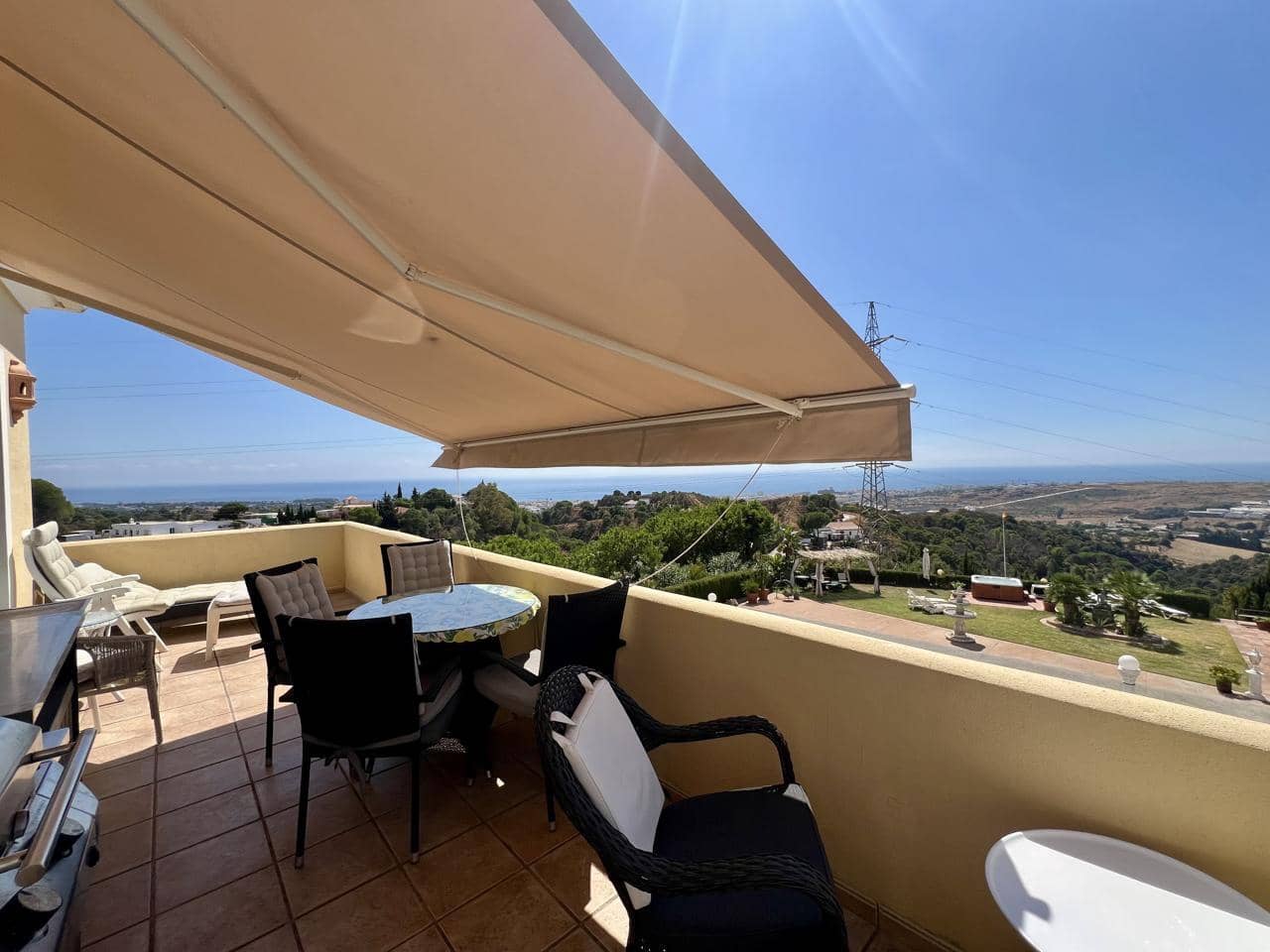 6 soverom Villa til salgs i Estepona med svømmebasseng garasje - € 1 190 000 (Ref: 9975996)