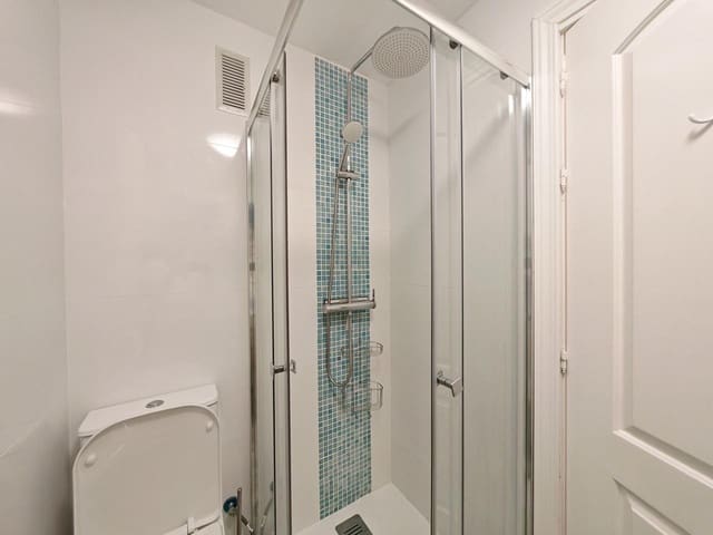 Piso de 2 habitaciones en San Luis de Sabinillas, Manilva en venta - 299.000 € (Ref: 9976162)