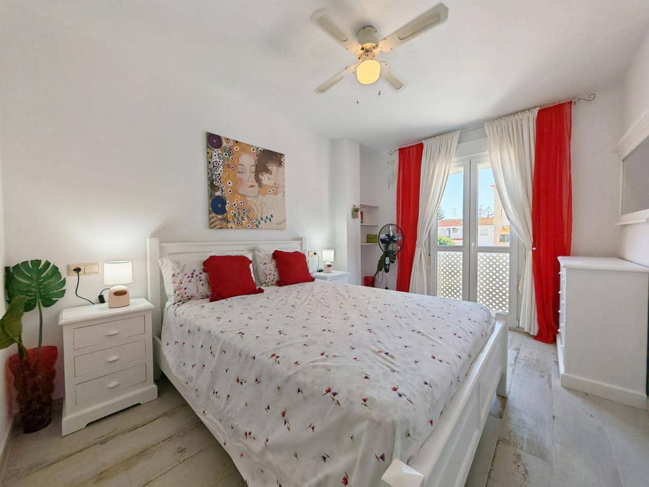 2 chambre Appartement à vendre à San Luis de Sabinillas - 299 000 € (Ref: 9976162)