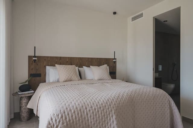 3 soveværelse Lejlighed til salg i Los Naranjos, Marbella - € 1.095.000 (Ref: 9981397)