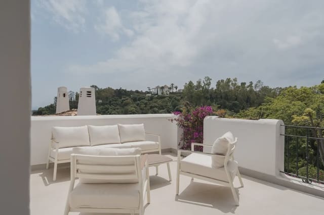 3 soverom Leilighet til salgs i Los Arqueros - Puerto del Almendro, Benahavís med garasje - € 725 000 (Ref: 9981398)