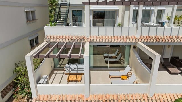 3 soverom Leilighet til salgs i Los Naranjos, Marbella med garasje - € 995 000 (Ref: 9981565)