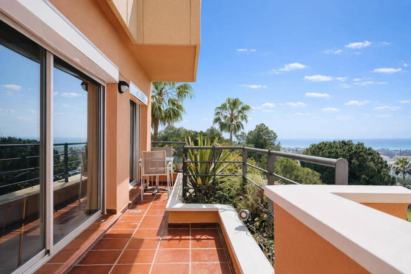 3 soverom Leilighet til salgs i Marbella med garasje - € 1 350 000 (Ref: 9981566)