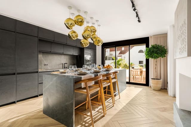 3 soveværelse Lejlighed til salg i Las Brisas, Marbella med garage - € 835.000 (Ref: 9987167)
