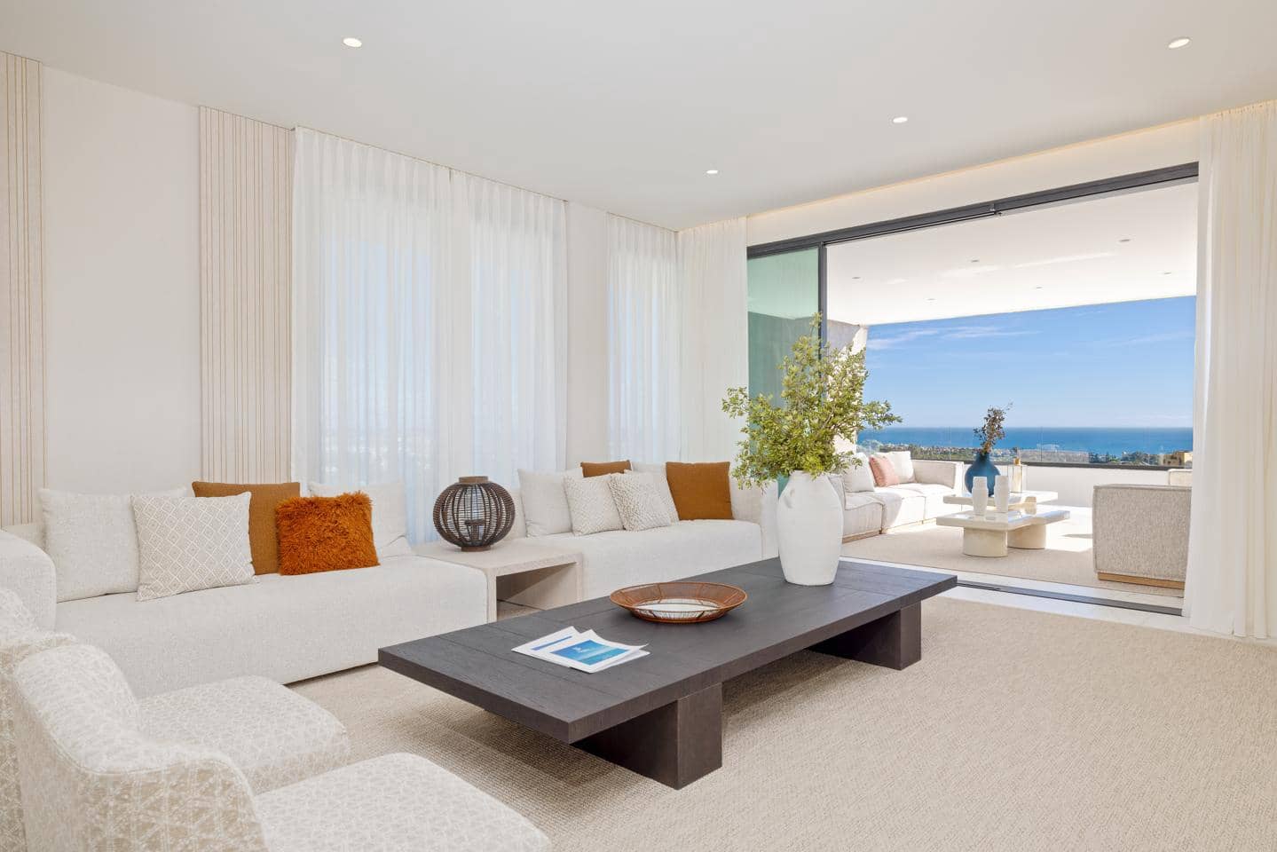 Piso de 5 habitaciones en Estepona en venta con garaje - 1.678.770 € (Ref: 9987171)