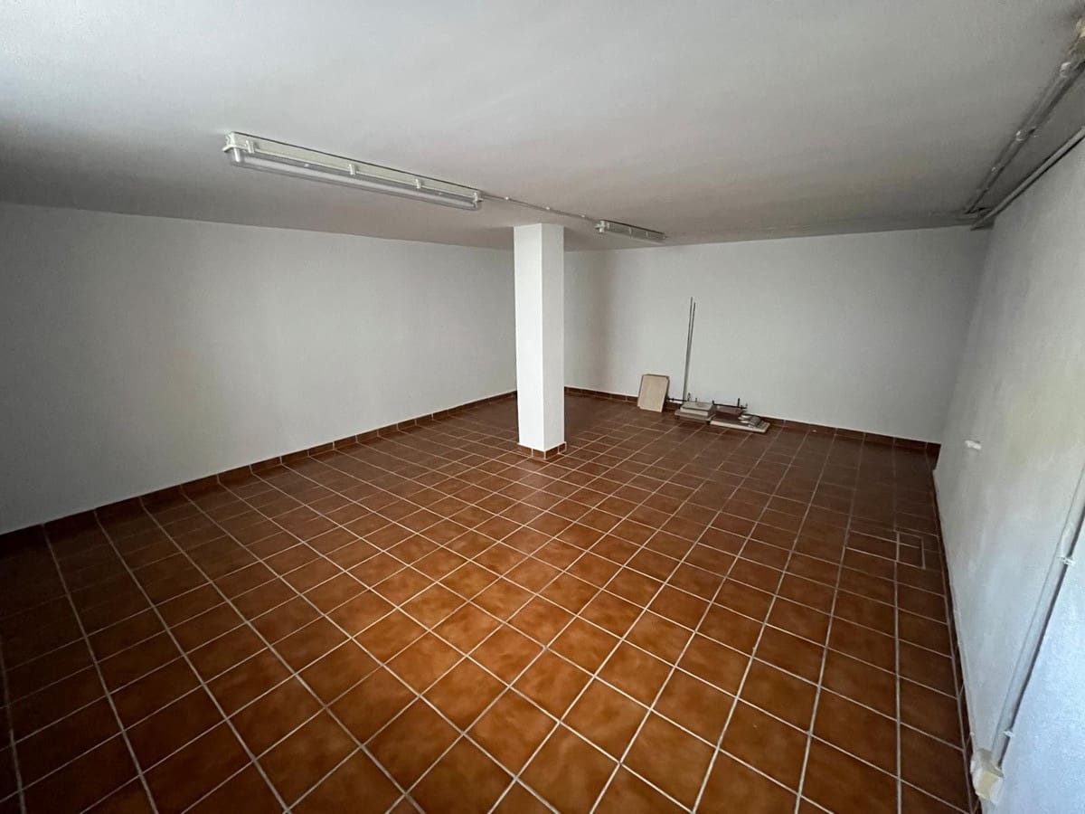 3 camera da letto Casa in vendita in Jete con garage - 160.000 € (Rif: 10042647)