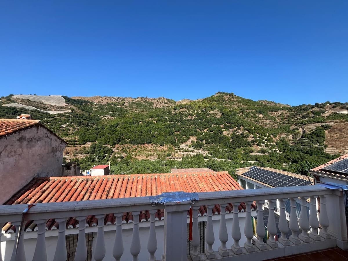 3 camera da letto Casa in vendita in Jete con garage - 160.000 € (Rif: 10042647)